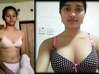 Sexy xxx-Desi girl showing her big boobs and pussy